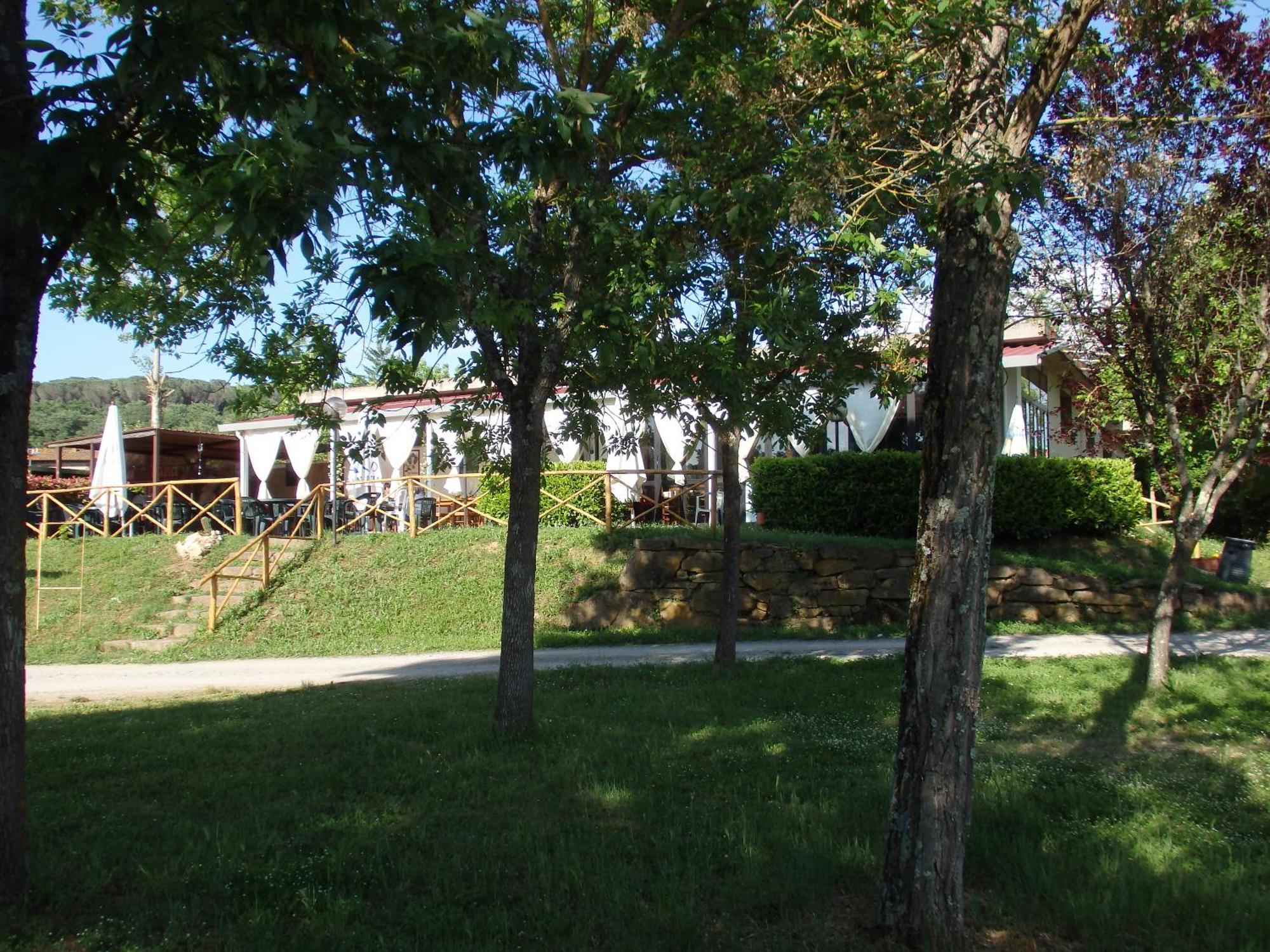 Camping Village La Chiocciola Capannole Ngoại thất bức ảnh